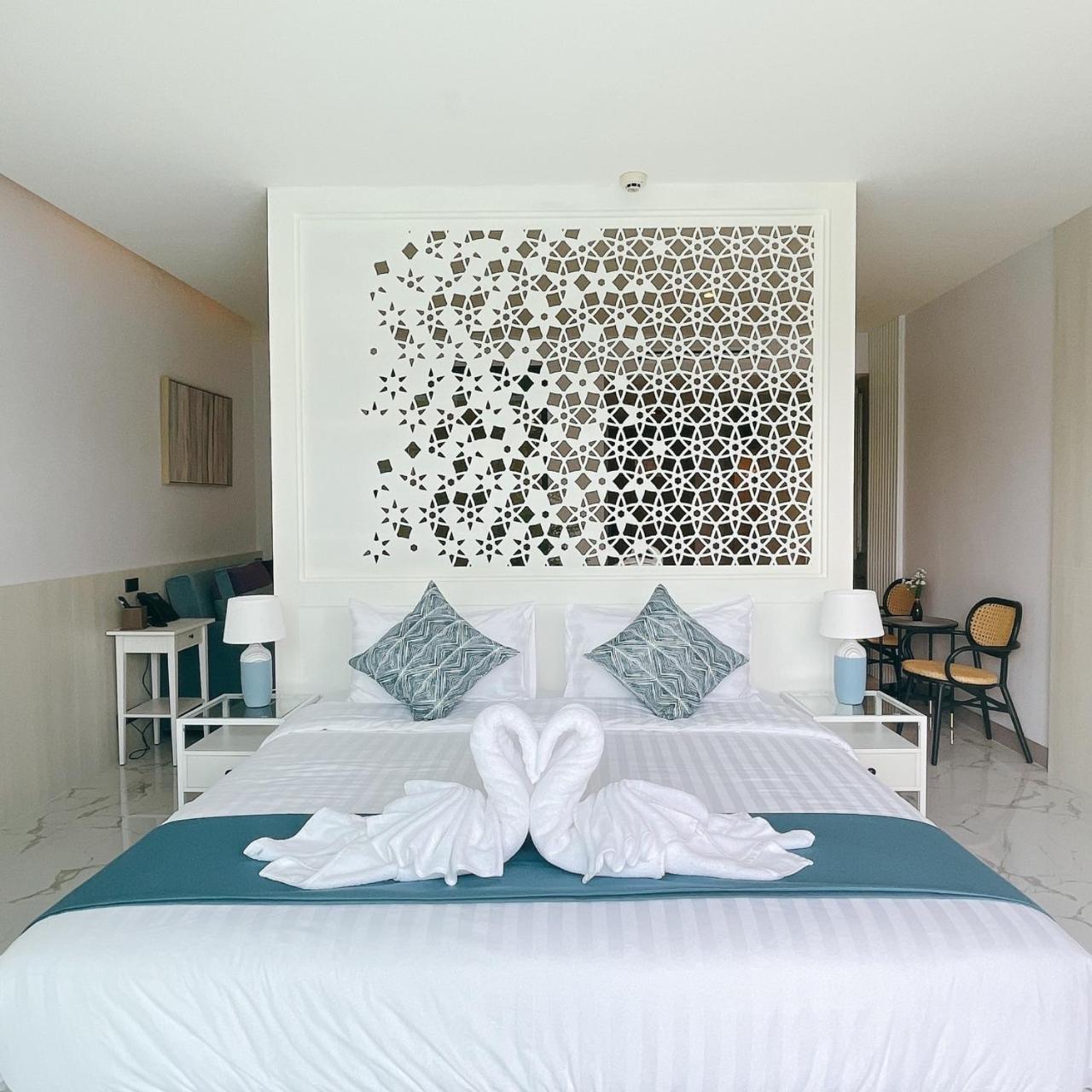 Sand Dance Hotel Prachuap Khiri Khan Exterior photo